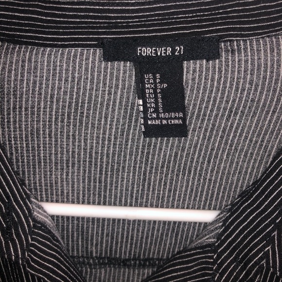 Brand new button down top - Picture 2 of 2